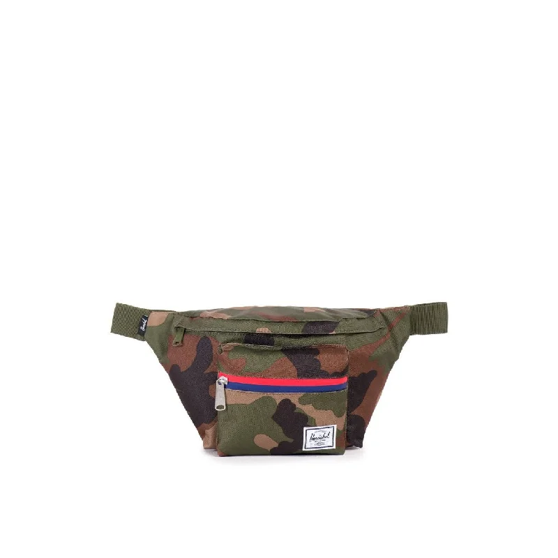 Seventeen Hip Pack (Woodland Camo + Multi Zip)