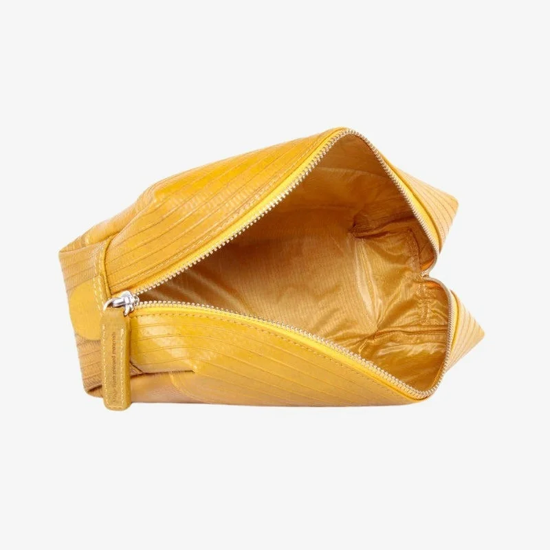 Elvis and Kresse Washbag Medium - Yellow