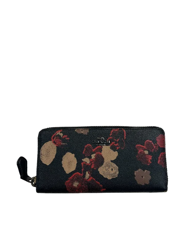 Wallet Designer By Coach  Size: Large