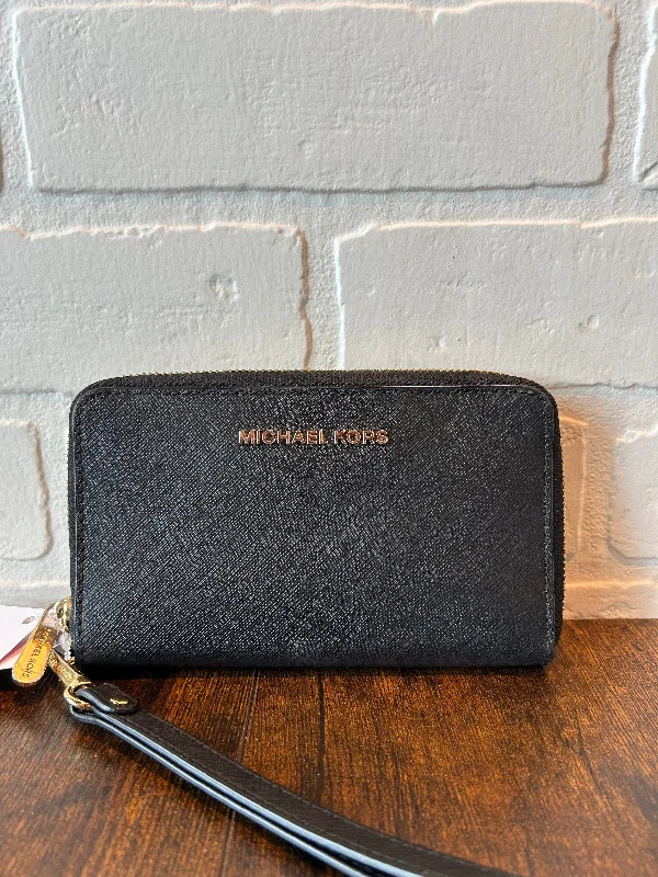 Wristlet Designer By Michael Kors  Size: Medium